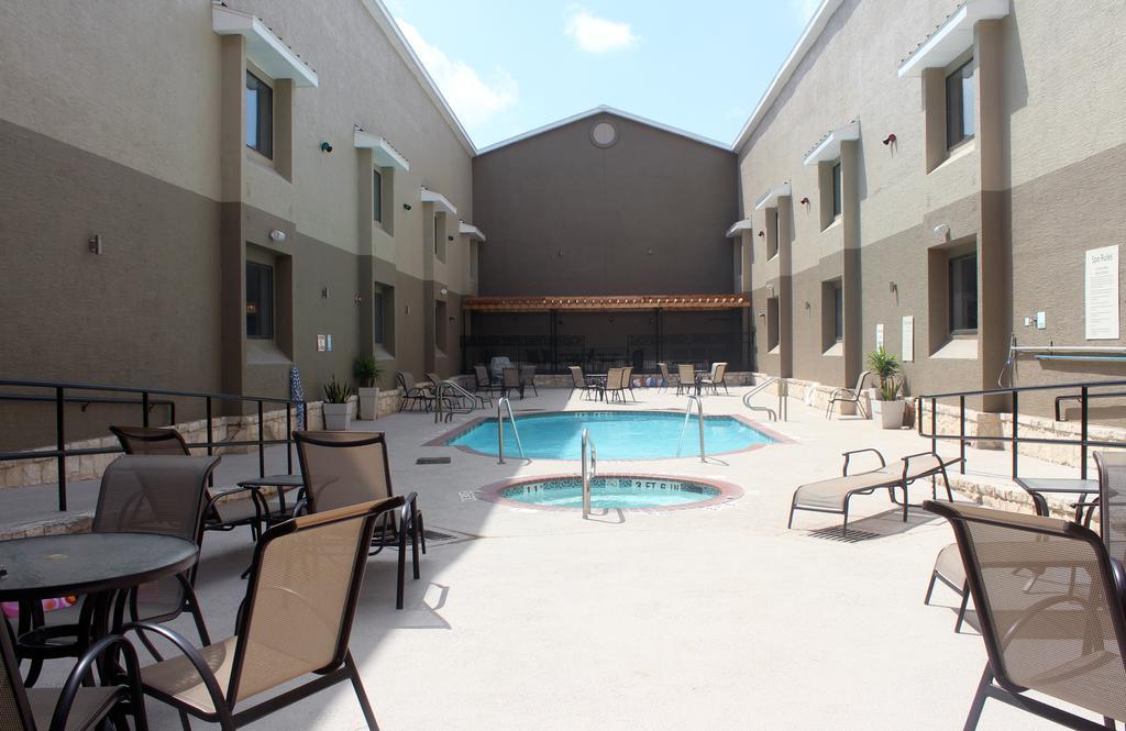 Country Inn & Suites By Radisson, Lackland Afb San Antonio , Tx Екстер'єр фото